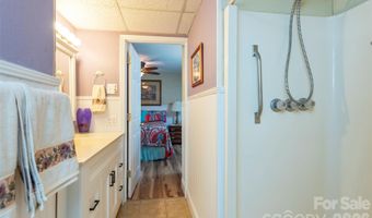 424 Lower Grassy Branch Rd, Asheville, NC 28805