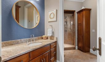 6830 N PURDY Pkwy, Appleton, WI 54913