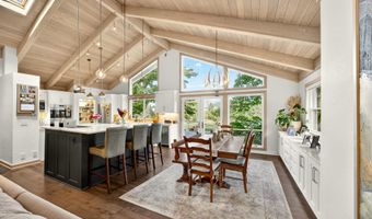 855 Reiten Dr, Ashland, OR 97520