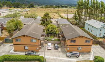 16 46 G St, Arcata, CA 95521