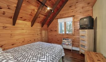 55 Lakeview Dr, Adirondack, NY 12808