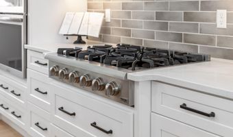 21572 34 Mile, Armada, MI 48005