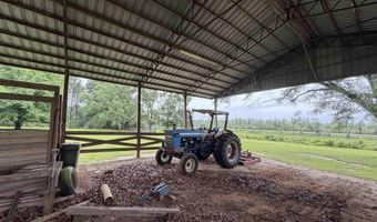 154 Perry Ln, Atmore, AL 36502