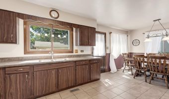 637 N Ellsworth Ave, Addison, IL 60101