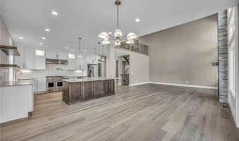 405 Club Dr W, Aurora, OH 44202