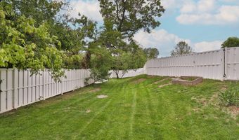 1321 Ivy Ln, Algonquin, IL 60102