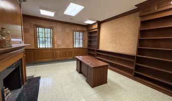 330 E College, Batesville, AR 72501