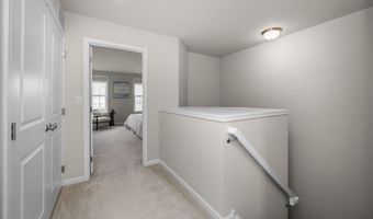2794 Ashcombe Dr, Ann Arbor, MI 48105