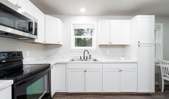 212 Eddie St, Batesburg, SC 29006