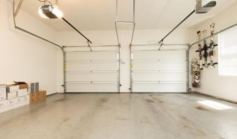 8809 SAUNDERS Ln, Bethesda, MD 20817