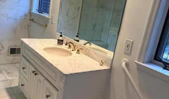 8904 GRANT St, Bethesda, MD 20817