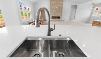 266 E SWEETWATER Way, Appleton, WI 54913