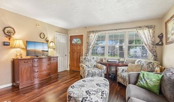 186 N 8th Ave, Beech Grove, IN 46107