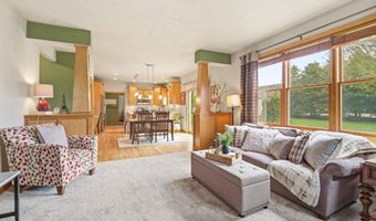 3208 S SOLITUDE Ln, Appleton, WI 54915