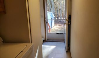 6 Giovanni Rose Ct, Coventry, RI 02816