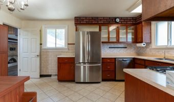 425 S Clarendon Ave, Addison, IL 60101