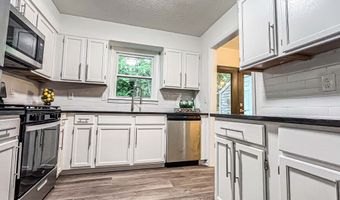 3150 Stratford Grn, Avondale Estates, GA 30002