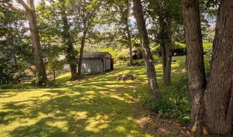 211 Winding Knoll Rd, Altoona, PA 16601