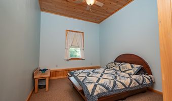 183 Barnard Rd, Barnard Twp., ME 04414