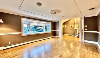 59 Western Concourse, Amity Harbor, NY 11701