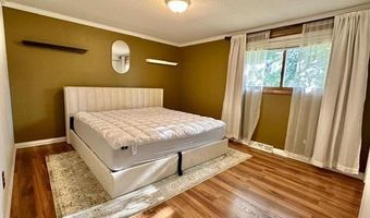 204 S 5th St E, Aurora, MN 55705