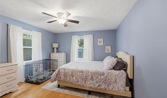21 Portland St, Lincoln, RI 02838