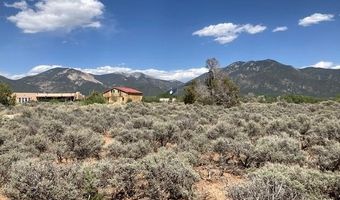On Sol Grande, Arroyo Seco, NM 87514