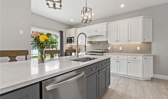 54 Michael Dr, Bristol, RI 02809