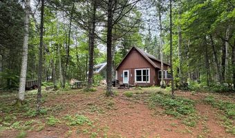 6 Maple Dr, Abbot, ME 04406