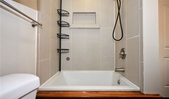 11 Sands Ave, Ambridge, PA 15003