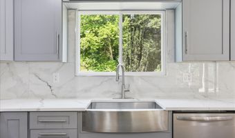 2391 HOLLY SPRINGS Rd, Amissville, VA 20106