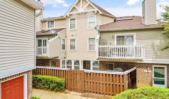 4401 PEMBROOK VILLAGE Dr 102, Alexandria, VA 22309