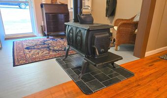 117 LAKE VIEW Dr, Augusta, WV 26704