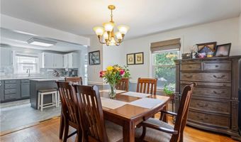 75 Crescent Ave, Cranston, RI 02910