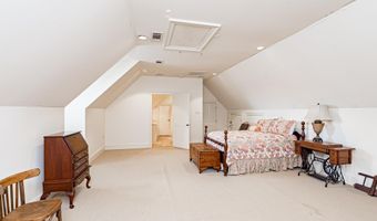 17744 Pecan Shadows Dr, Baton Rouge, LA 70810