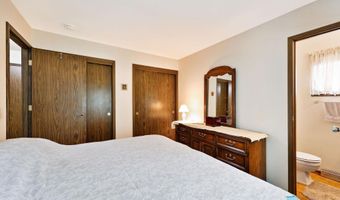 2606 McKenna Blvd, Madison, WI 53711