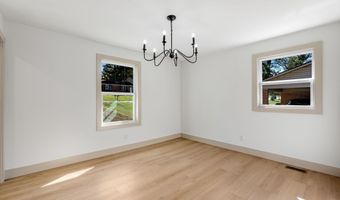 207 Oakmont Dr, Boiling Springs, SC 29316