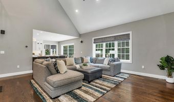 3 Victoria Rdg, Amherst, NH 03031