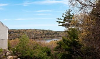 2 Beach Plum Lane U E, Bourne, MA 02532