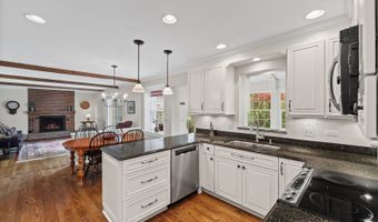 1533 N Belmont Ave, Arlington Heights, IL 60004