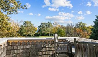 322 Indian Ave, Middletown, RI 02842