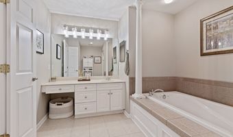 1804 Appleridge Ct, Adams Twp., PA 15044