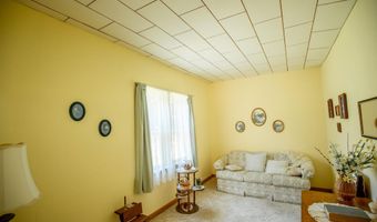 720 W State St, Algona, IA 50511