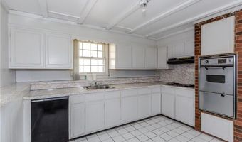 5 Standish Ave, North Providence, RI 02911