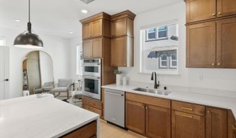 2815 Crusader St, Alameda, CA 94501
