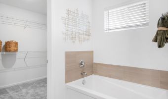 22950 SE Oak St, Black Diamond, WA 98010