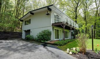 93 Vaughn Hill Rd, Bolton, MA 01740