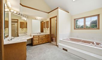 1333 W Sable Dr, Addison, IL 60101