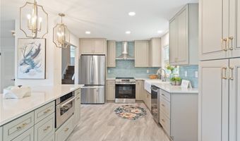 713 Chapman St, Ashland, VA 23005