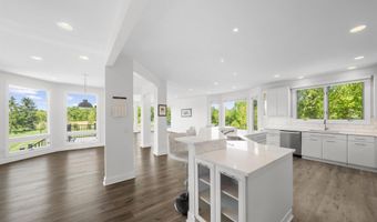5636 Meadow Ln, Ann Arbor, MI 48105